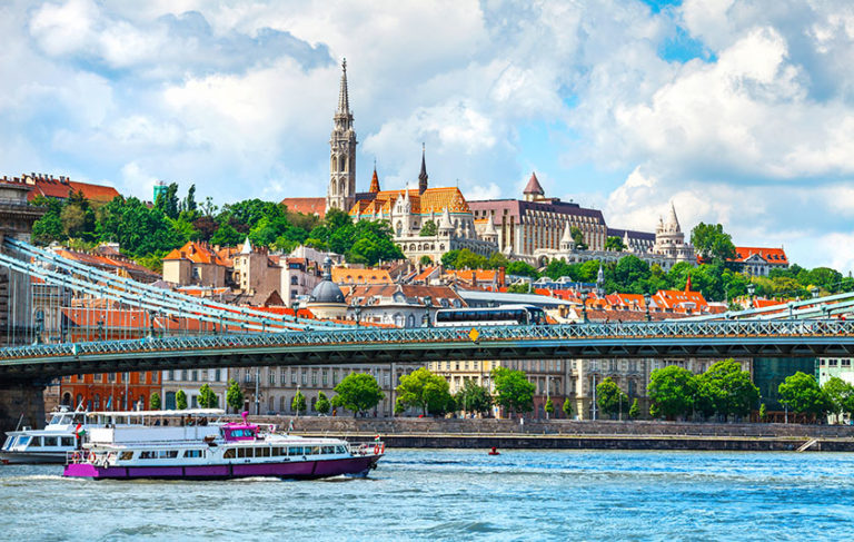 Looking For Customer Service Jobs Join Agoda Budapest Careers At Agoda