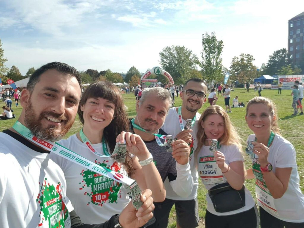 A group of Agoda runners in Budapest at Spar Verde 10K run