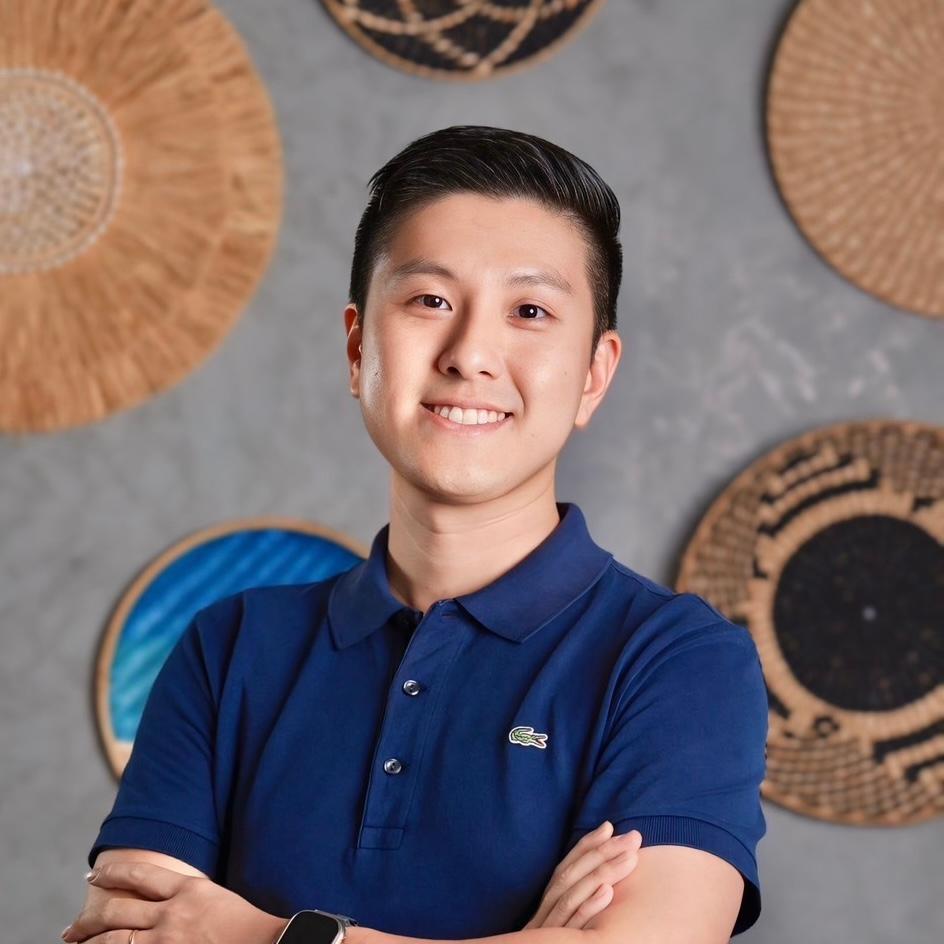 Career Growth at Agoda: 3 Lessons in Embracing Change and Ownership Avila Carlo Irawan