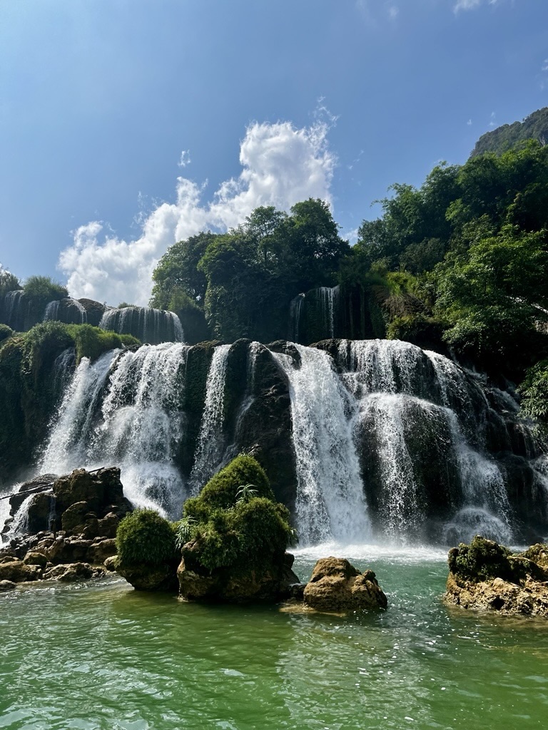 The Road Less Traveled: 5 Travel Stories from Agodans